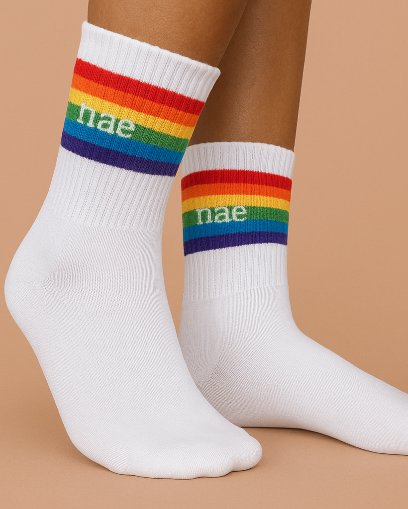 Chaussettes LovePride — coton bio, blanc